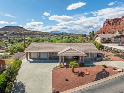 339 Sandstone Cir, St George, UT, 84770-2784 | Card Image