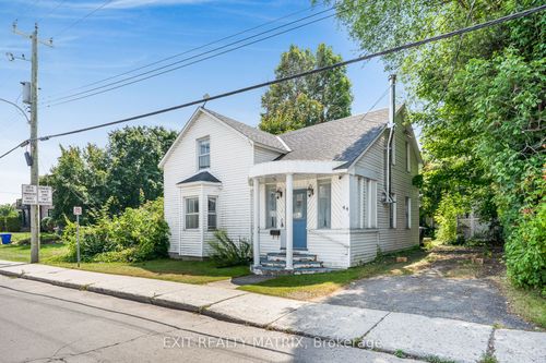 44 Nelson St E, Hawkesbury, ON, K6A1L5 | Card Image