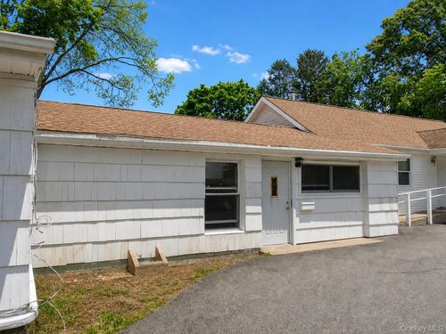 36 Burr Rd, E Northport, NY, 11731-5332 | Card Image
