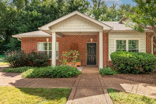 402 Cashmere Dr, Thompsons Station, TN, 37179-5331 | Card Image