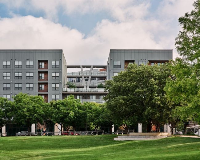 UNIT-546 - 1701 Simond Ave, Condo with 3 bedrooms, 2 bathrooms and 2 parking in Austin TX | Image 21
