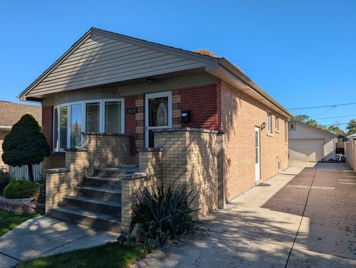 4029 Center Ave, Lyons, IL, 60534-1315 | Card Image