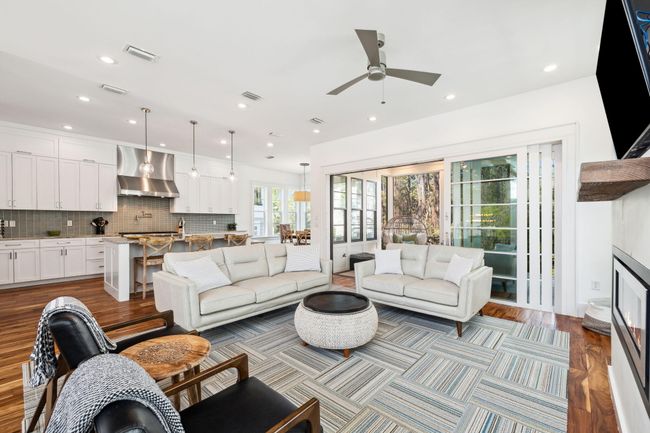 200 Blue Crab Loop | Image 5