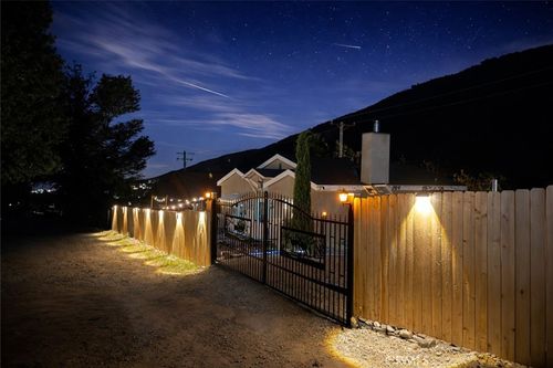 4500 Gilpin Trl, Frazier Park, CA, 93225-8172 | Card Image