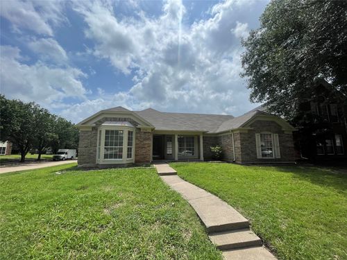 1372 Boyd St, Cedar Hill, TX, 75104-5085 | Card Image