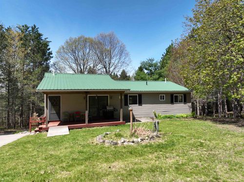 319 Lund Road, Garfield Township, MI, 49633 | Card Image