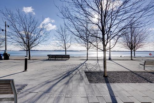 323-29 Queens Quay E, Toronto, ON, M5E0A4 | Card Image