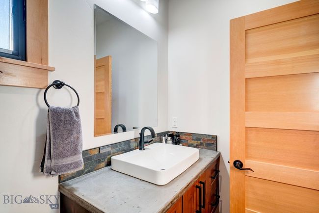 Main Floor Powder Room | Image 33