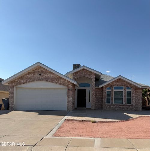 7453 Plaza Taurina Dr, El Paso, TX, 79912-8405 | Card Image