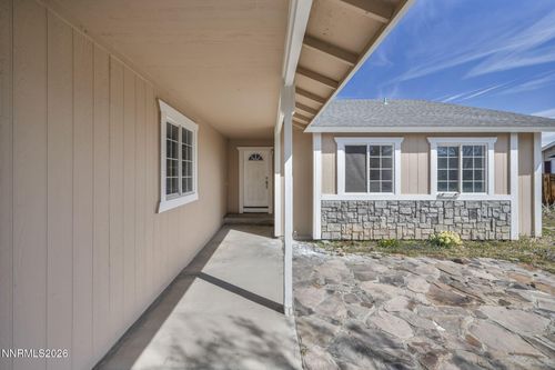 180 Monumental Cir, Sparks, NV, 89436-8917 | Card Image