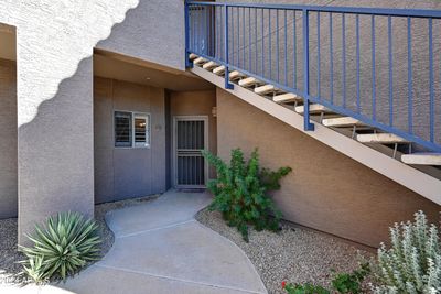 1007 - 11680 E Sahuaro Drive, Condo with 2 bedrooms, 2 bathrooms and null parking in Scottsdale AZ | Image 2