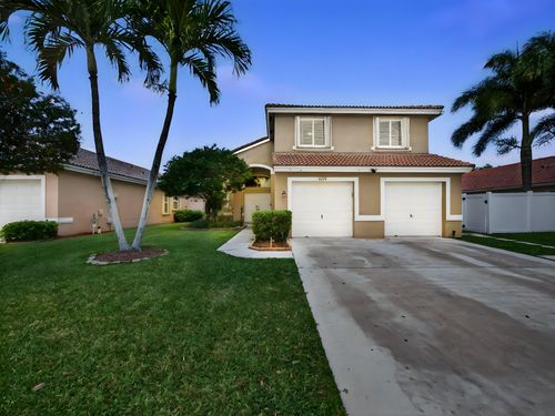 5053 Prairie Dunes Village Cir, Lake Worth, FL, 33463-8215 | Card Image