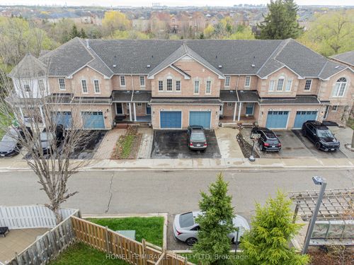 20-21 Eastview Gate, Brampton, ON, L6P1P6 | Card Image