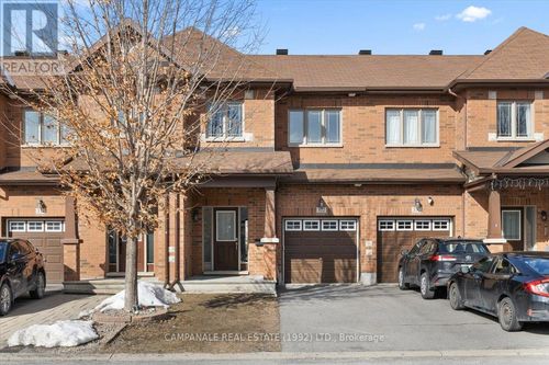 372 Via Verona Ave, Nepean, ON, K2J5X8 | Card Image