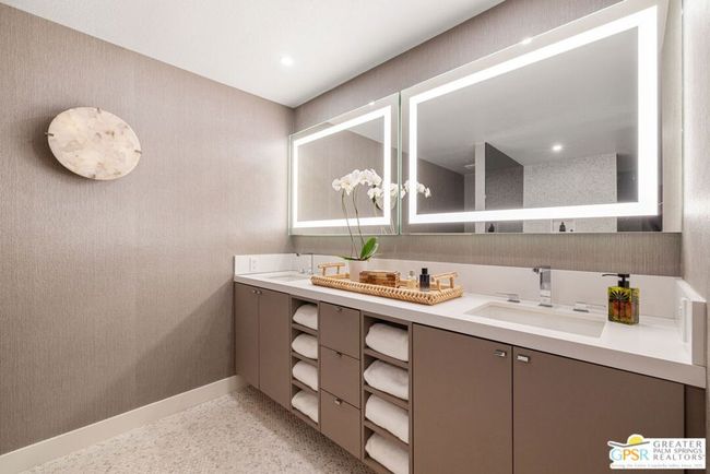 3708 E Bogert Trl, Condo with 2 bedrooms, 3 bathrooms and 2 parking in Palm Springs CA | Image 50