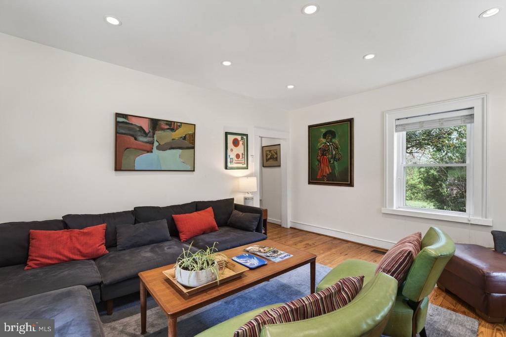 Residential in LURAY 4