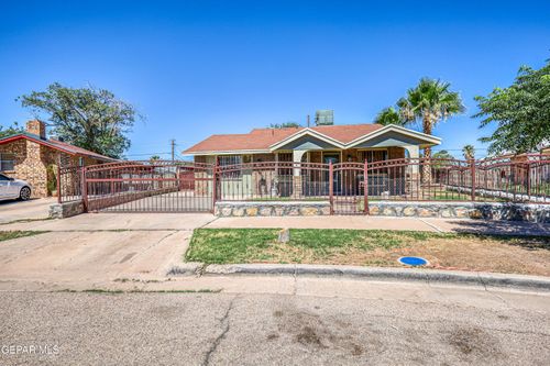 9724 Staubach Drive, El Paso, TX, 79927 | Card Image