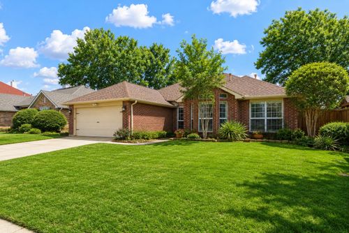 5204 Valleydale Dr, Flower Mound, TX, 75028-1970 | Card Image