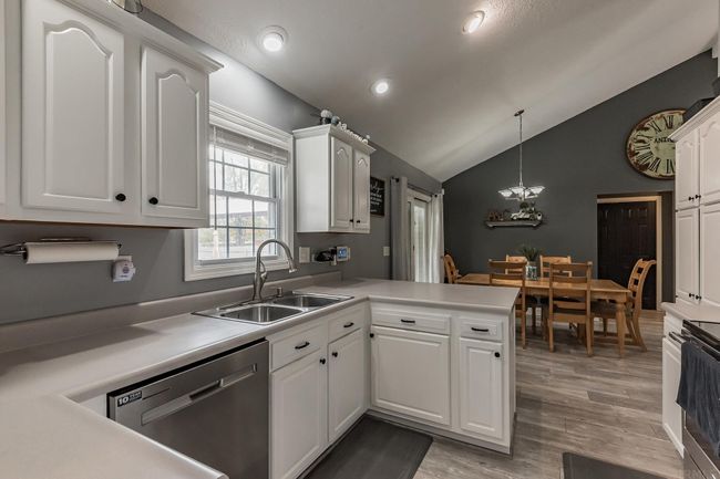 10532 Toledo Ave, House other with 3 bedrooms, 2 bathrooms and null parking in Osceola IN | Image 6