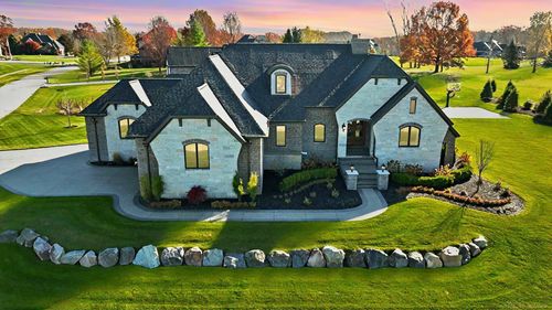 7100 Ridgeview Ln, Washington, MI, 48095 | Card Image