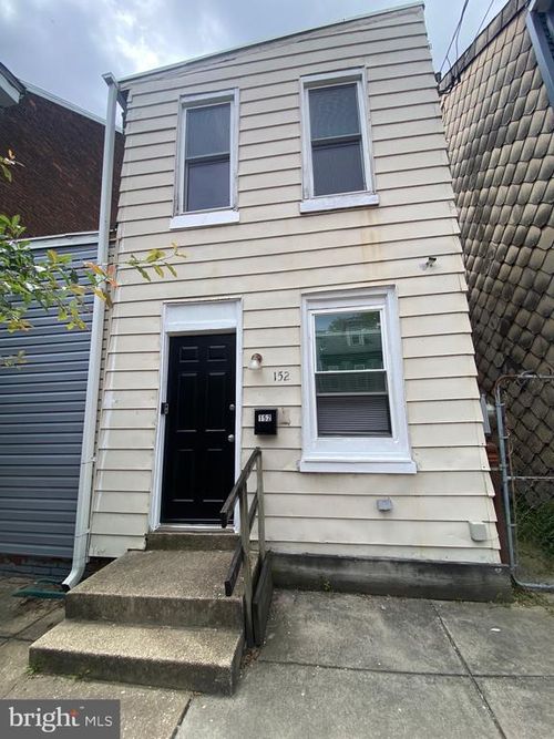 152 S Penn St, YORK, PA, 17401-3830 | Card Image