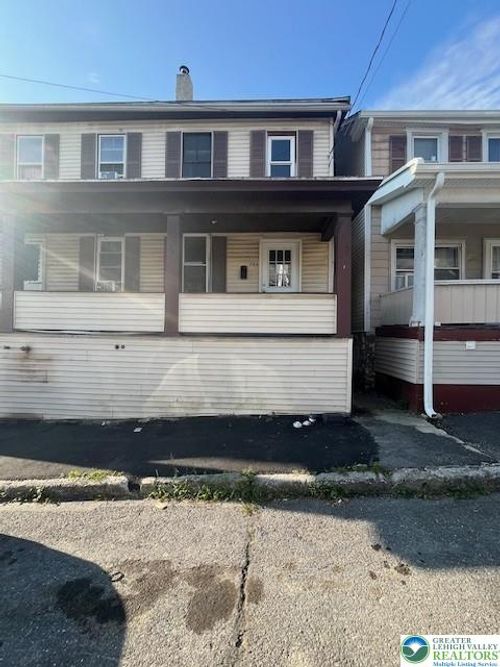 168 Penn St, Tamaqua, PA, 18252-2412 | Card Image