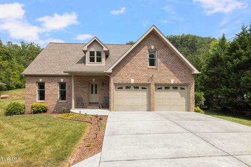 44745 Veterans Memorial Hwy, Pennington Gap, VA, 24277-8218 | Card Image