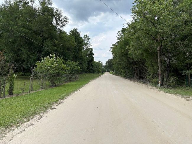 5496 Ne 140 Th Ct, House other with 2 bedrooms, 1 bathrooms and null parking in WILLISTON FL | Image 6
