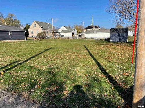 00 3rd St, De Witt, IA, 52742 | Card Image