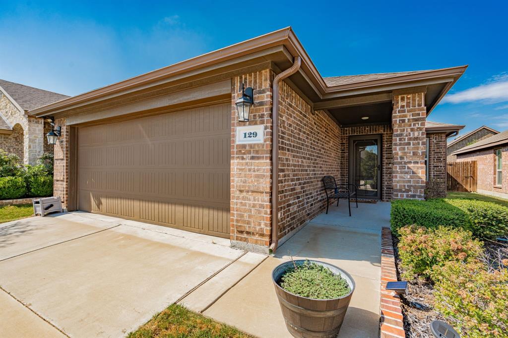 Morgan Dr, Red Oak, TX 75154
