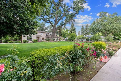 1409 W Beverly Dr, Visalia, CA, 93277-3507 | Card Image