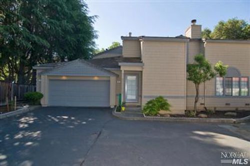 3 Burgundy Way, Yountville, CA, 94599-1377 | Card Image