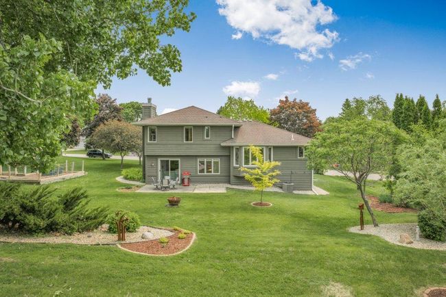 7470 Canyon Curv, House other with 4 bedrooms, 3 bathrooms and null parking in Chanhassen MN | Image 28
