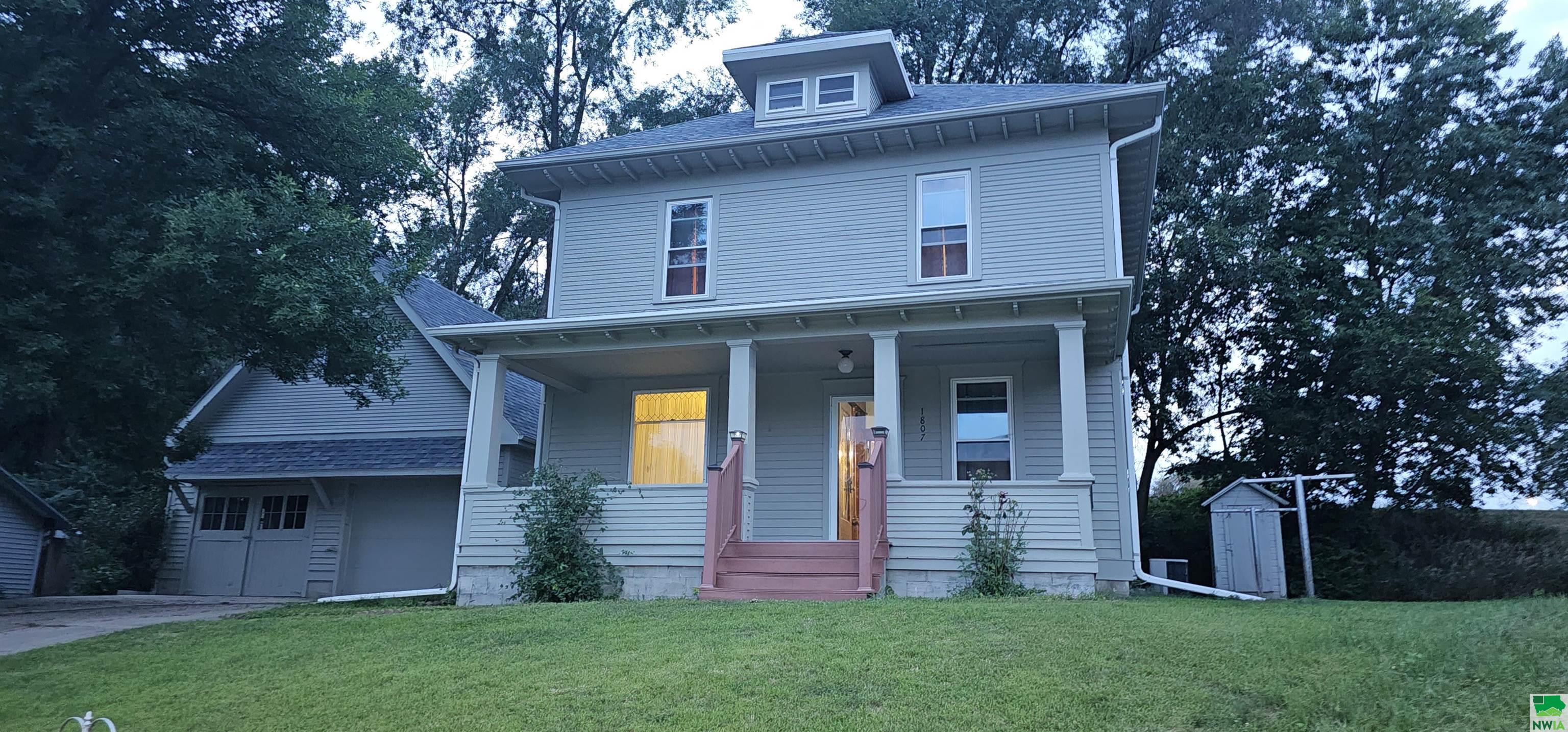 Harkin Pl, Sioux City, IA 51103