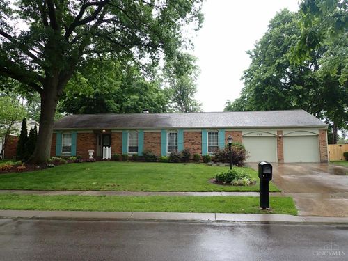 688 Buff Court, Cincinnati, OH, 45231 | Card Image