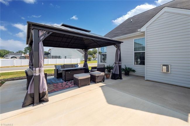 109 Red Maple Way, House other with 4 bedrooms, 3 bathrooms and null parking in King NC | Image 32