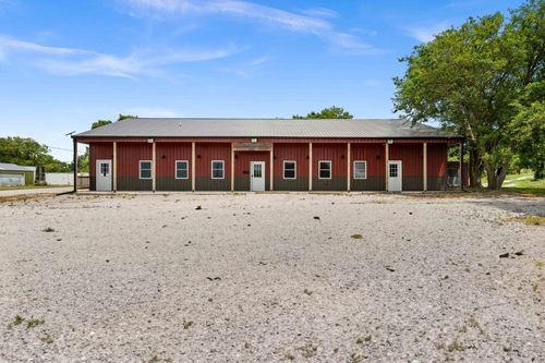 500 N Division St, Chenoa, IL, 61726-1052 | Card Image