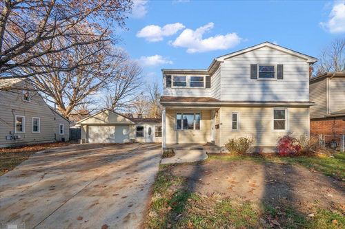 20945 Hampton Rd, Harper Woods, MI, 48225-1128 | Card Image