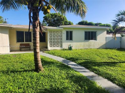 75 Ne 132nd St, House other with 4 bedrooms, 3 bathrooms and null parking in North Miami FL | Image 1