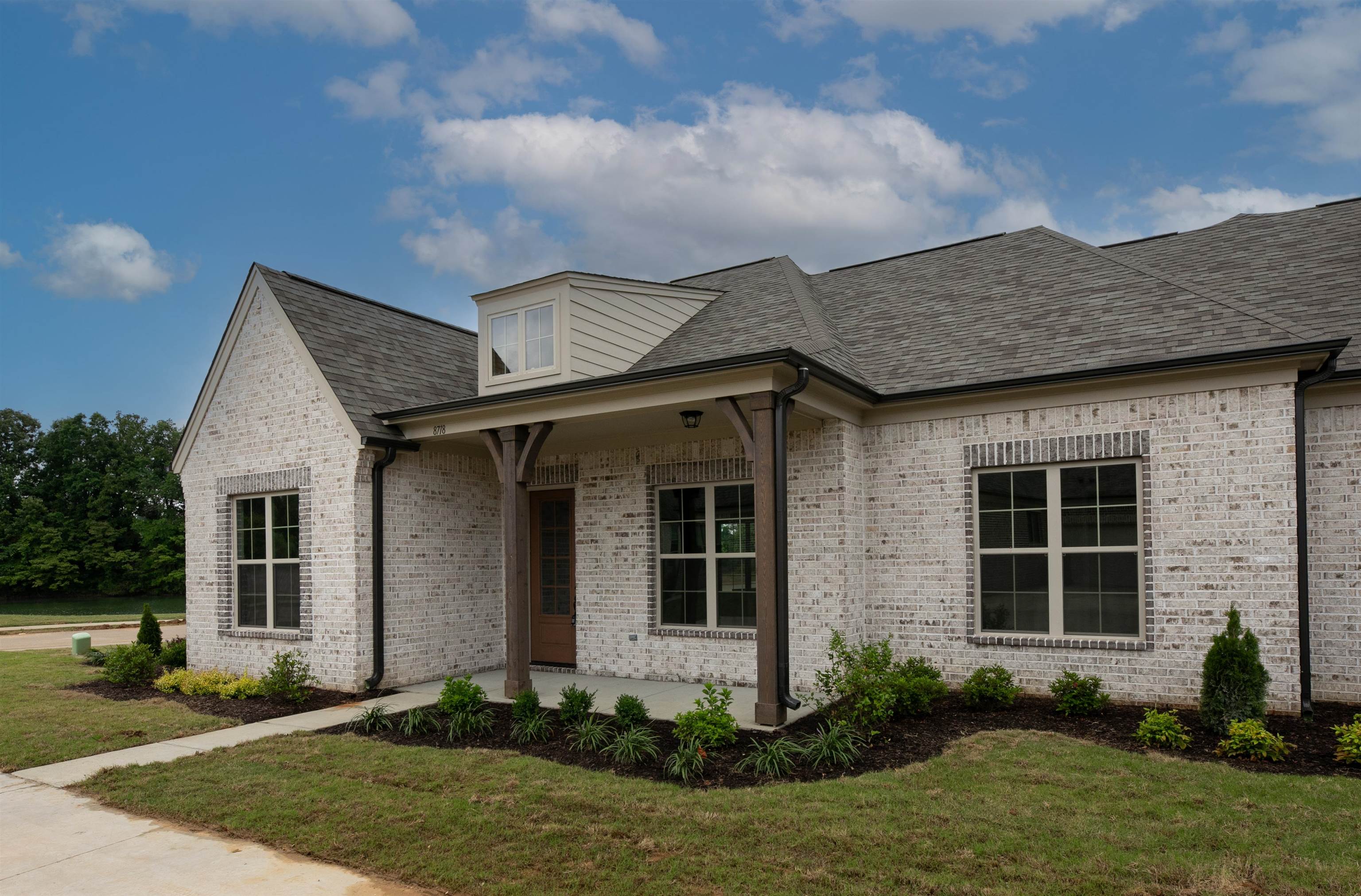 Bedfordshire Dr, Bartlett, TN 38133