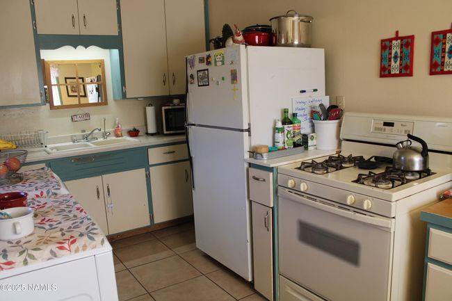 1012 W Aspinwall St, House other with 3 bedrooms, 1 bathrooms and null parking in Winslow AZ | Image 9