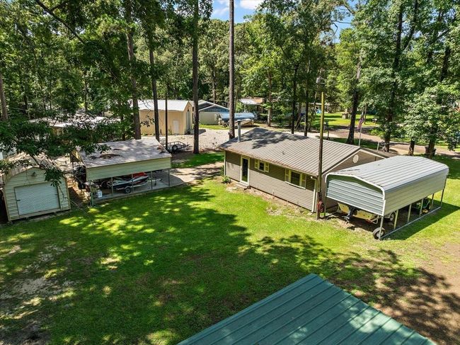460 Timberlane Loop, House other with 2 bedrooms, 1 bathrooms and 3 parking in Hemphill TX | Image 11