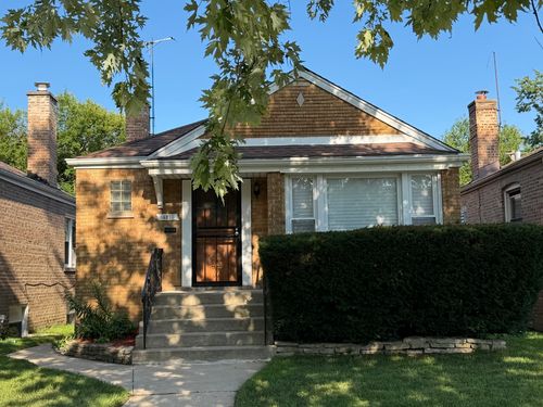 14211 S Wentworth Ave, Riverdale, IL, 60827-2521 | Card Image