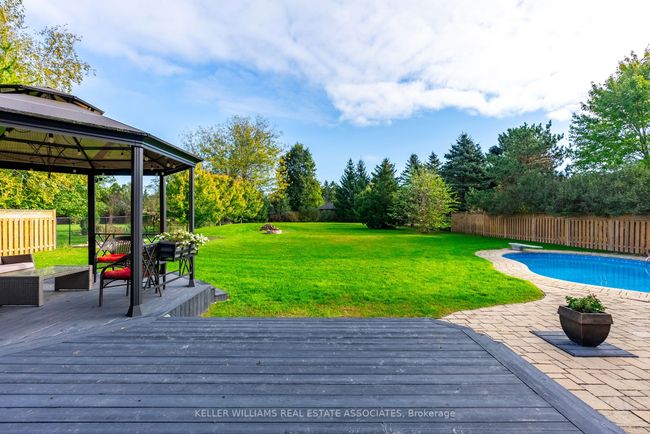 23 Meander Close, House other with 5 bedrooms, 3 bathrooms and 6 parking in Carlisle ON | Image 45