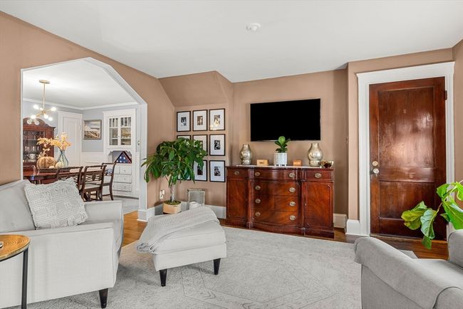 24 - 22 Burpee Rd, Home with 6 bedrooms, 2 bathrooms and 3 parking in Swampscott MA | Image 5