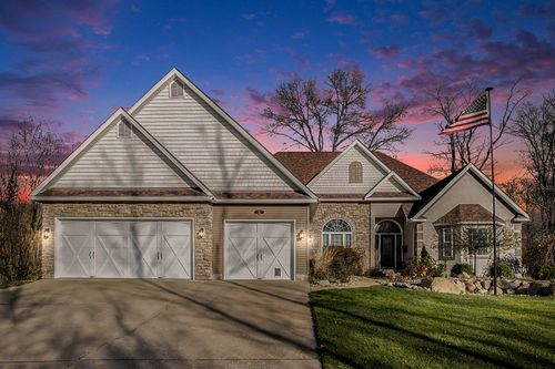 185 Hestia Dr, Plainwell, MI, 49080-9154 | Card Image