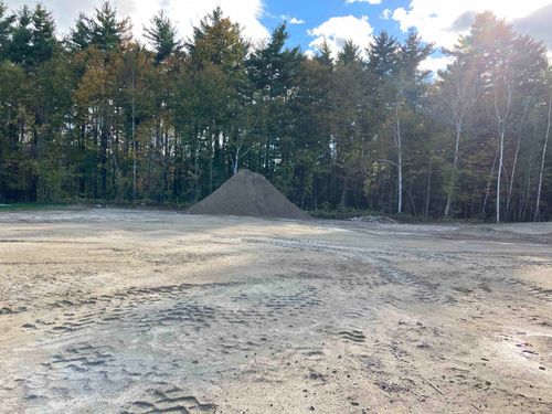 24 Stacey Ln, Chester, NH, 03036-4140 | Card Image