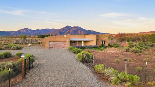 21 Turquoise Ln, El Prado, NM, 87529-7587 | Card Image