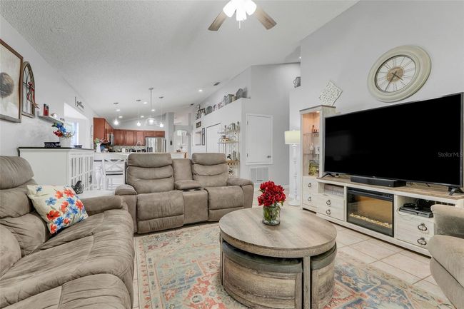 17428 Woodfair Dr, House other with 4 bedrooms, 2 bathrooms and null parking in CLERMONT FL | Image 12