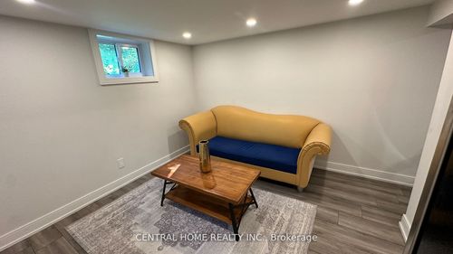 lower-level-139 Maurice Crt, Newmarket, ON, L3Y2W1 | Card Image
